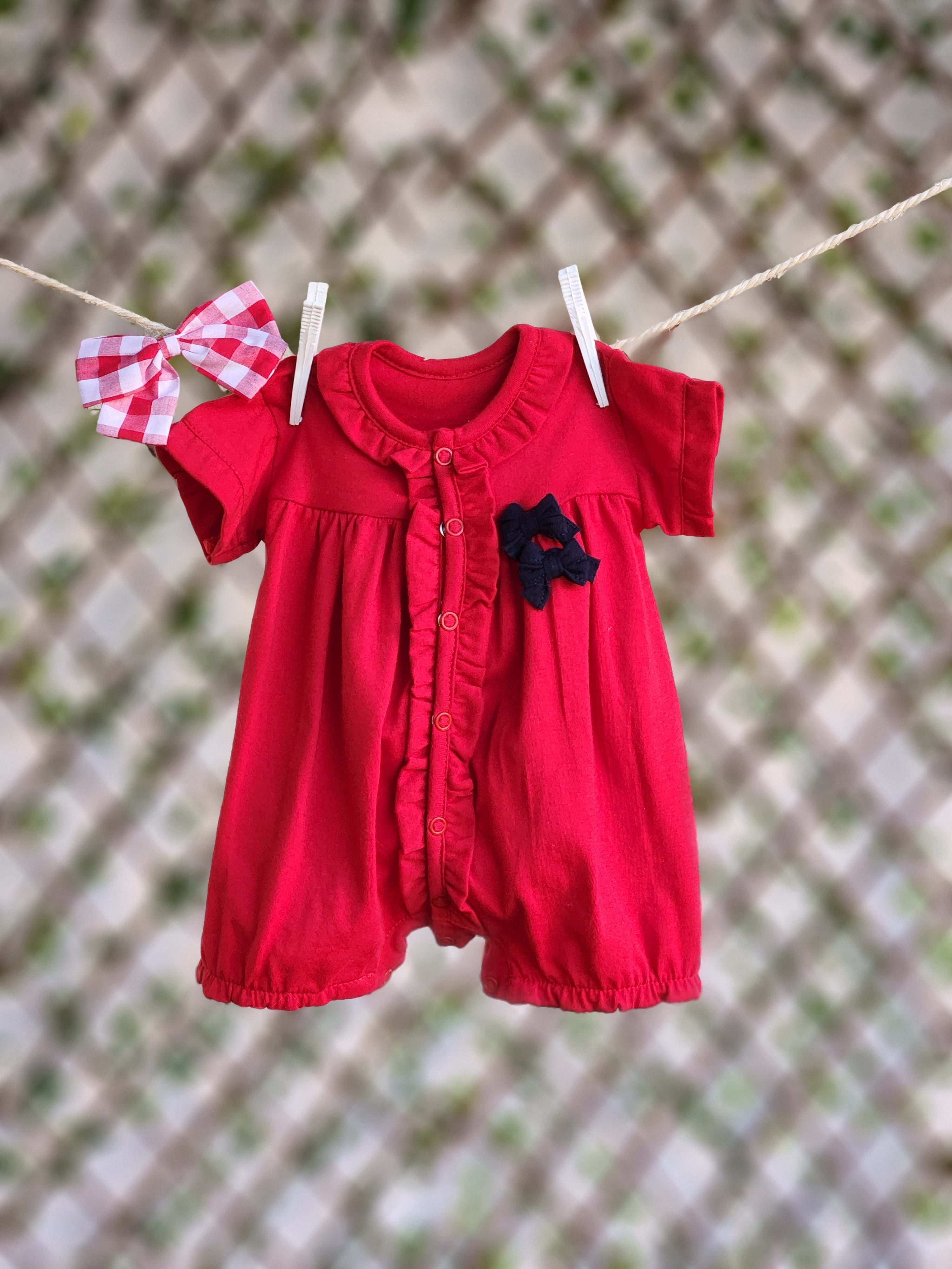 Macacão Curto Vermelho Babados