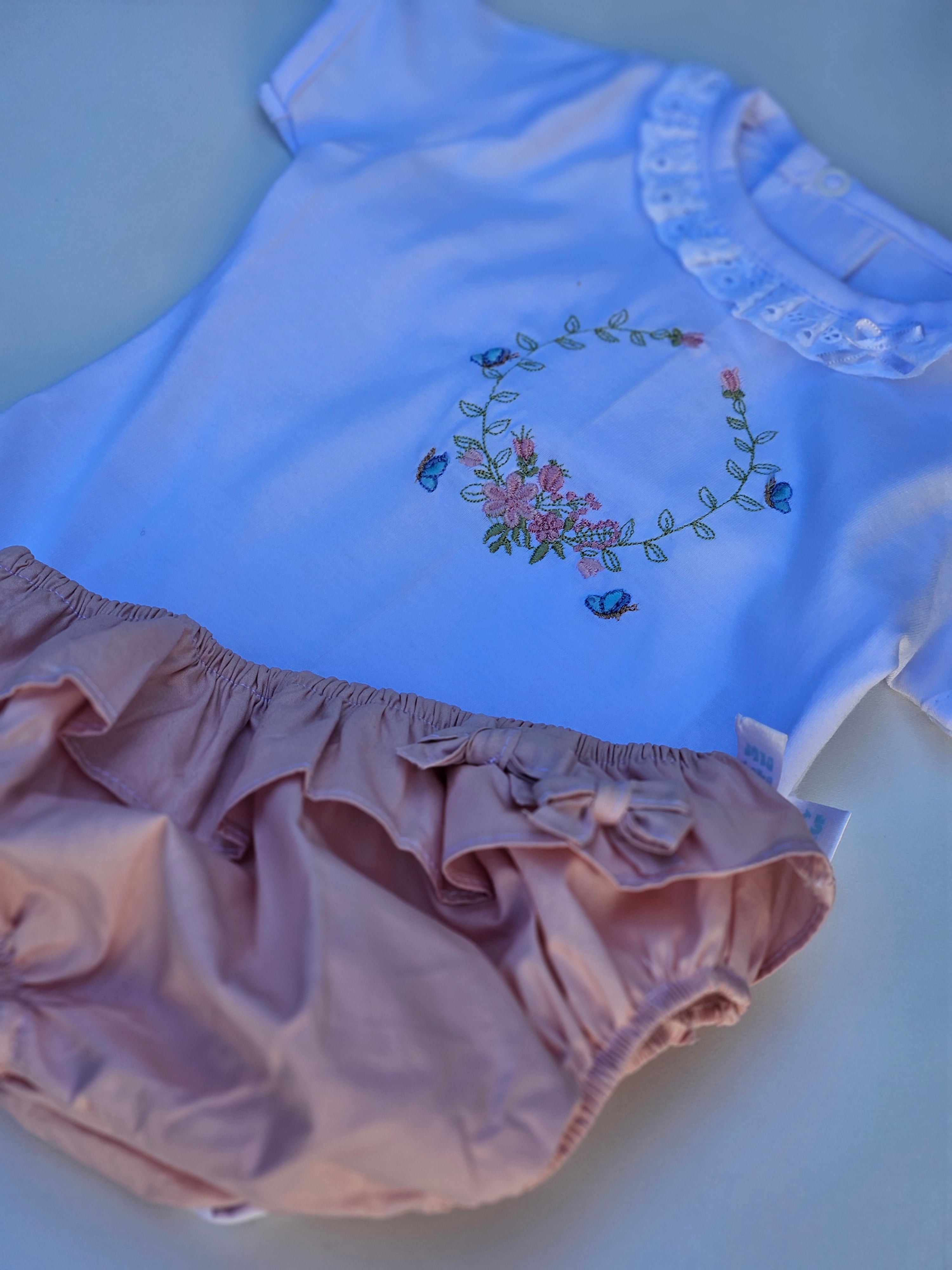 Conjunto Body Bordado Flores e Borboletas