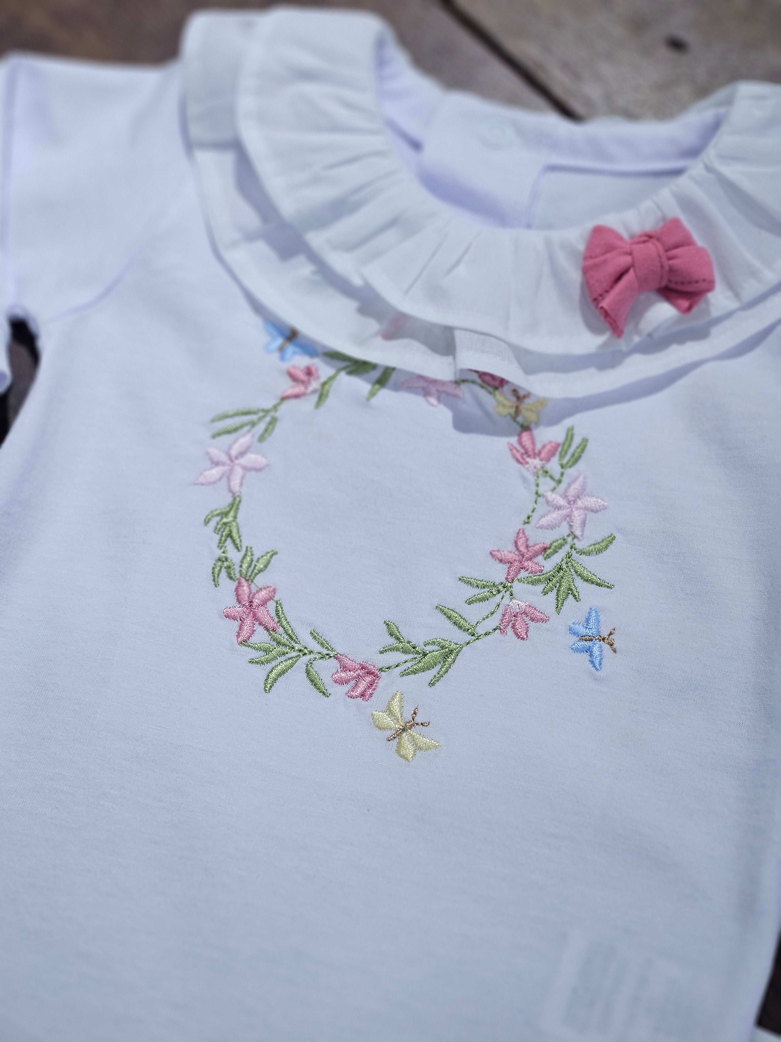 Macacão Longo Algodão Sustentável Flores Gola Cambraia