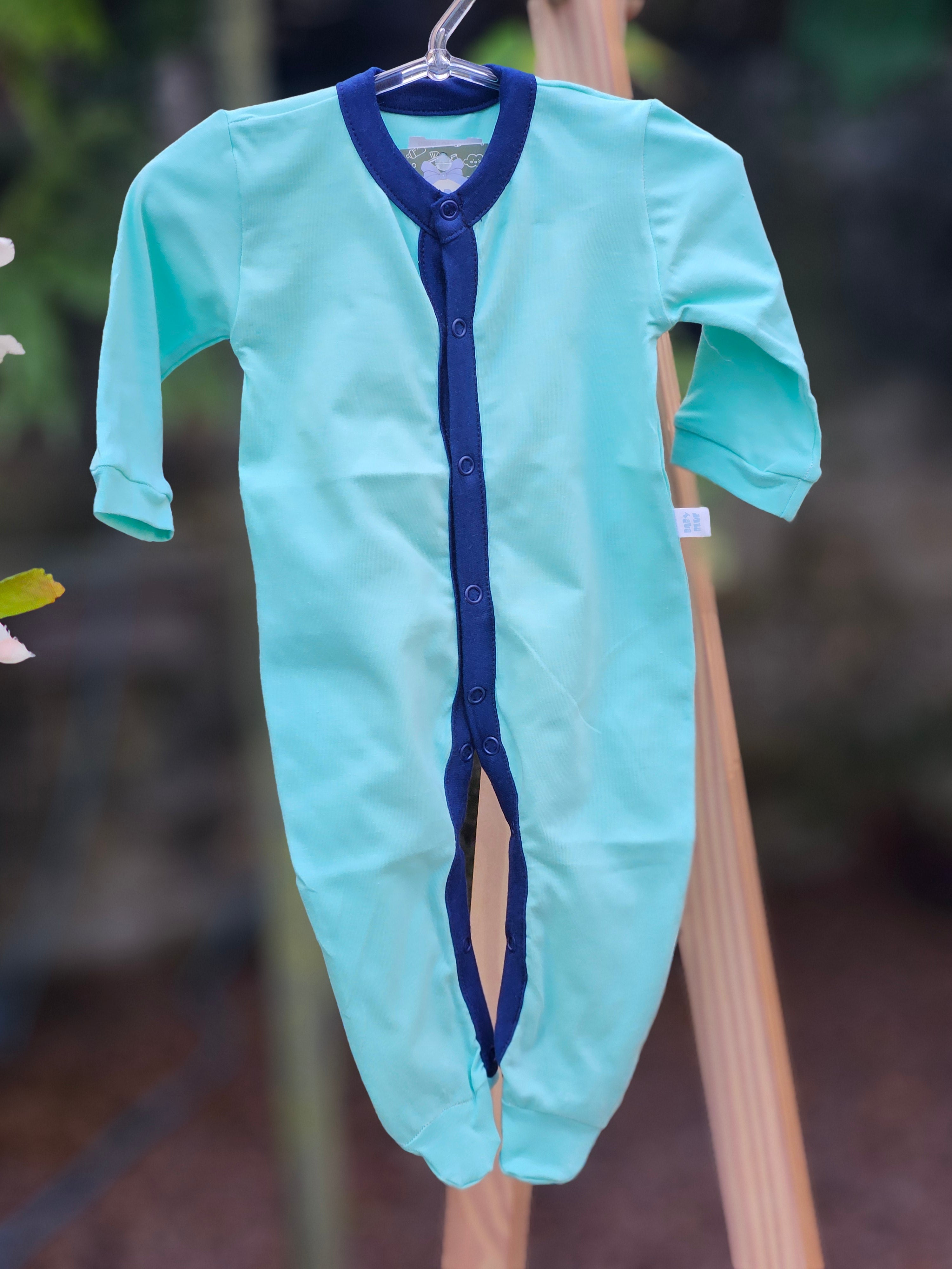 Macacão Verde Detalhe Azul