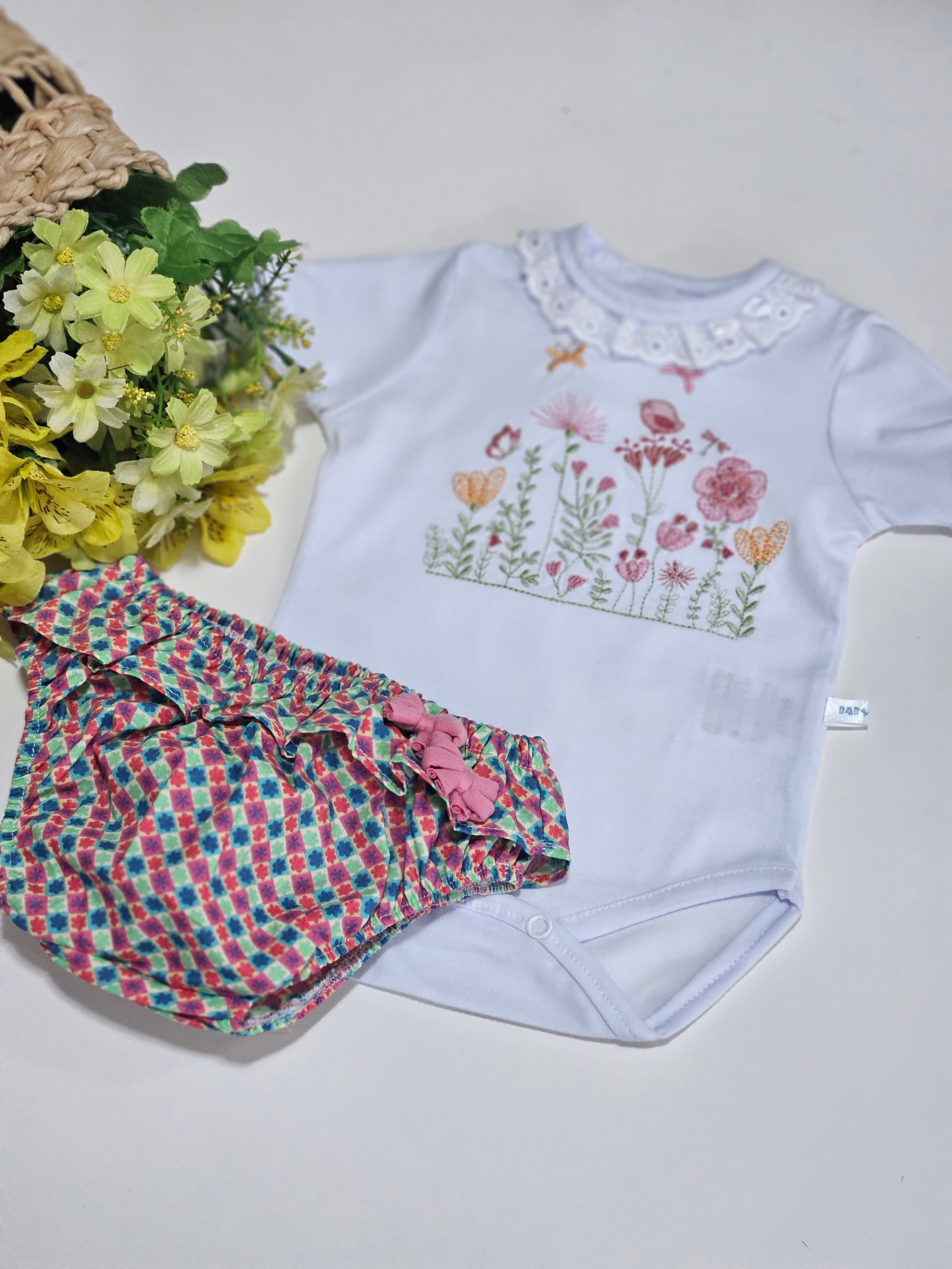 Conjunto Body Bordado Flor de Algodão