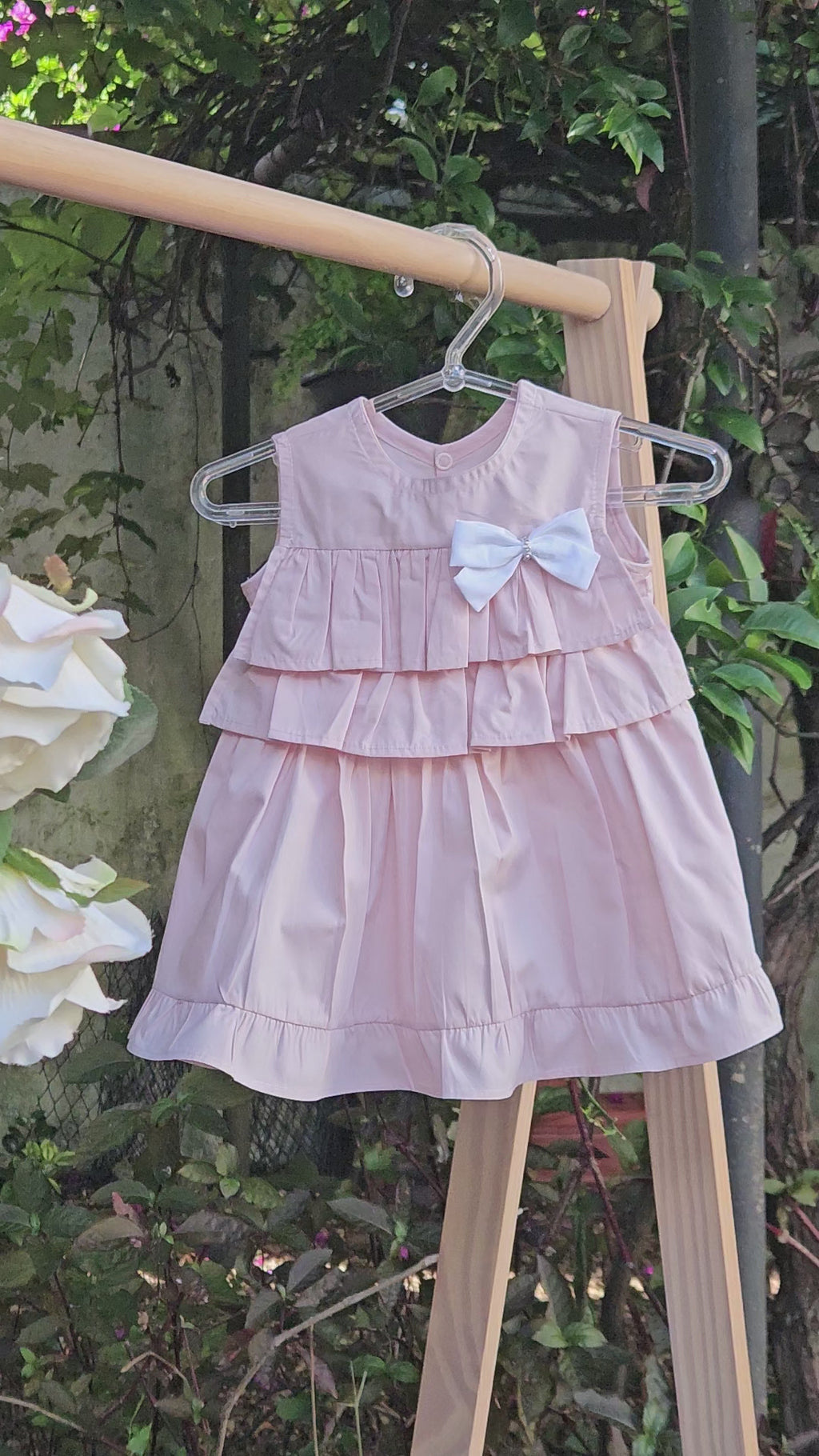 Vestido Rosa Antigo Babados e Laço