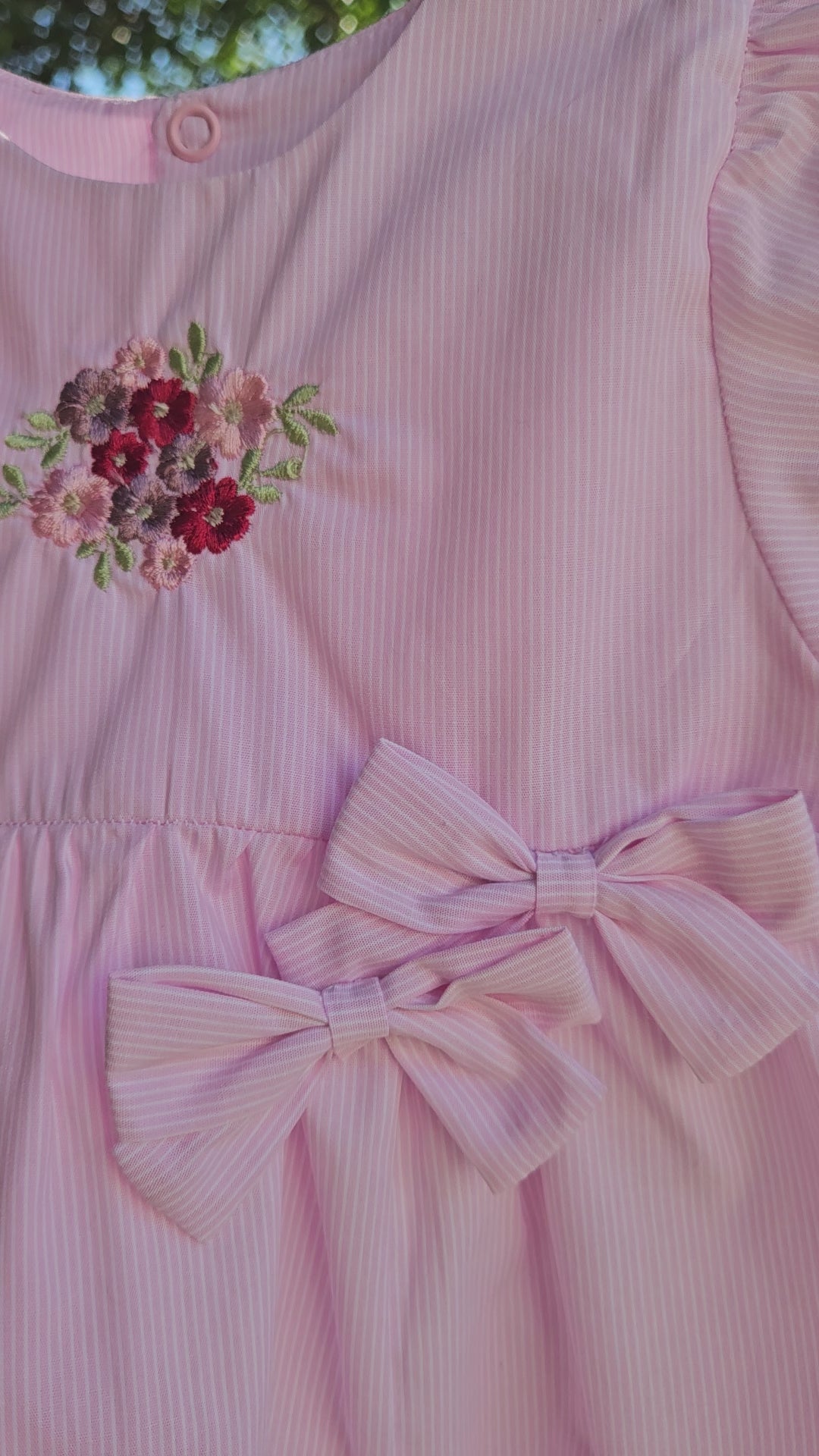 Vestido Listrado Rosa Dois Laços